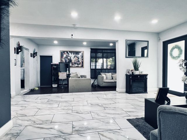 4 of 13 - 3020 Nw 173rd Terrace, Miami Gardens, FL