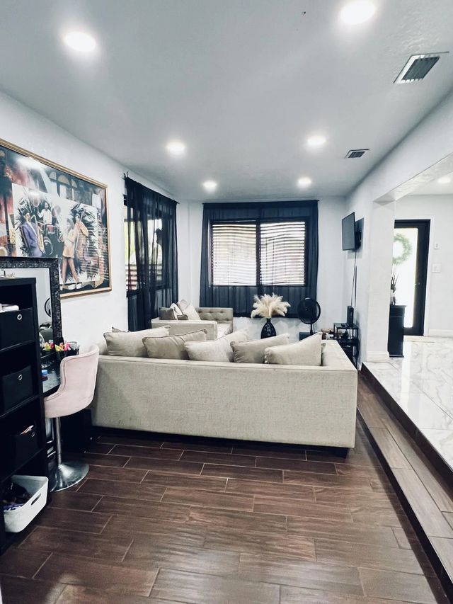 5 of 13 - 3020 Nw 173rd Terrace, Miami Gardens, FL
