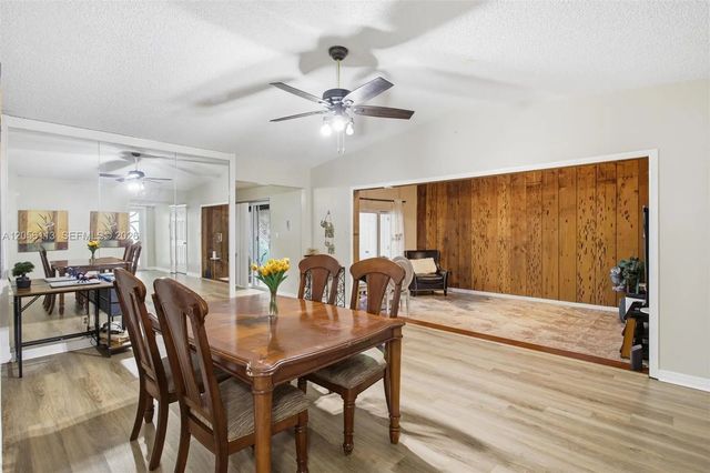 3 of 23 - 450 E Lakewood Circle E #b, Margate, FL