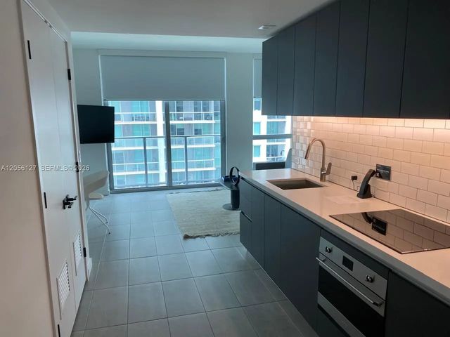 3 of 8 - 227 Ne 2nd Street #1910, Miami, FL