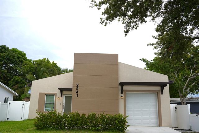 2 of 35 - 2941 Nw 7th Court, Fort Lauderdale, FL