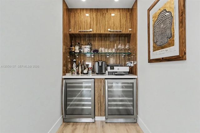 5 of 51 - 500 Bayview Drive #822, Sunny Isles Beach, FL