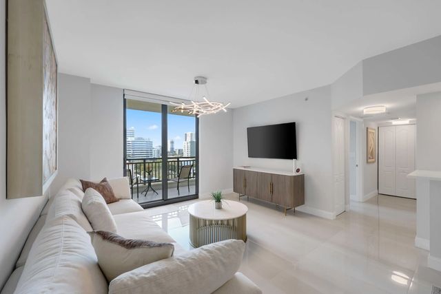3 of 44 - 100 N Federal Highway #1021, Fort Lauderdale, FL