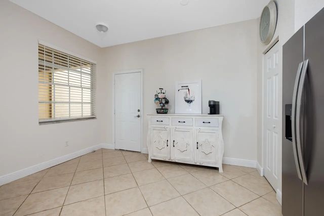 3 of 47 - 1560 Se Sheffield Terrace #102, Stuart, FL