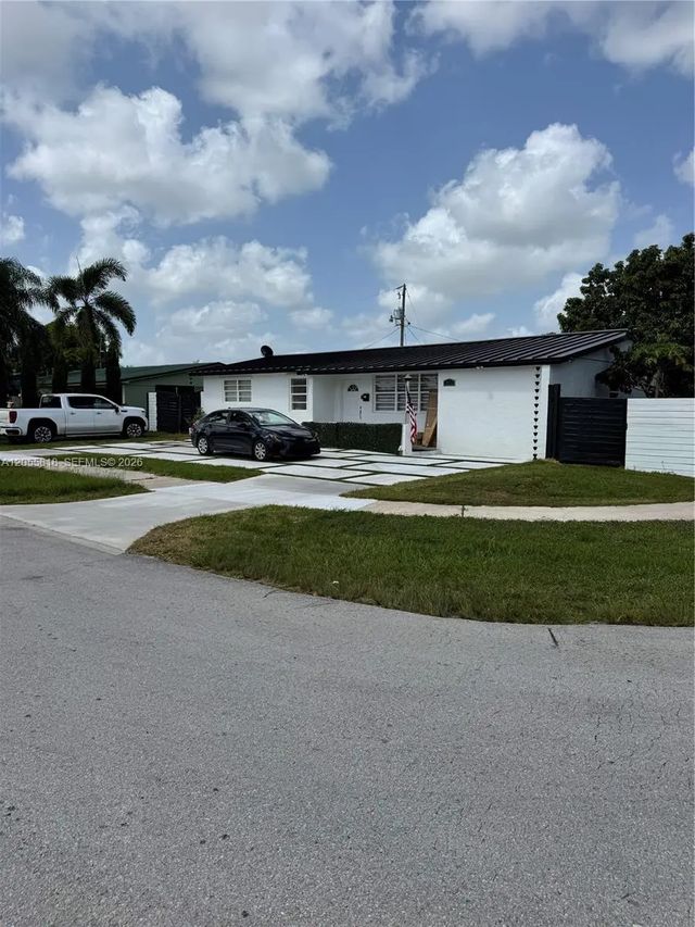 3 of 19 - 1892 Nw 8th Terrace, Homestead, FL