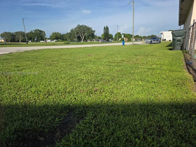00 W Alveredez Avenue, Clewiston