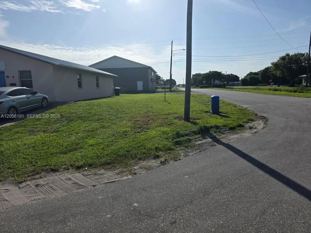 5 of 7 - 00 W Alveredez Avenue, Clewiston, FL
