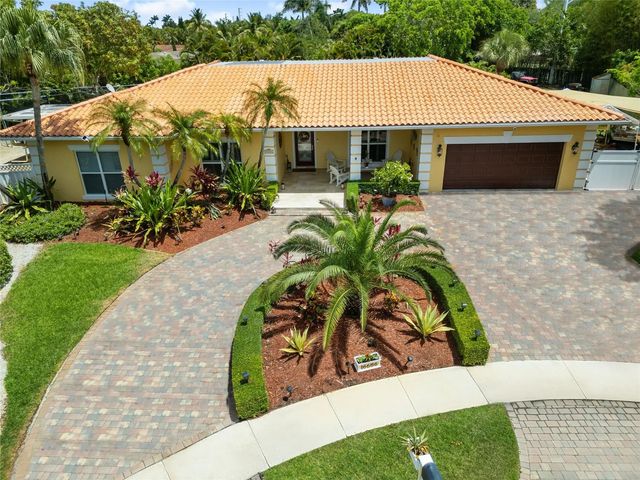 16686 Golfview Drive, Weston