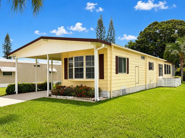 3 of 18 - 4 Del Sol, Port St. Lucie, FL