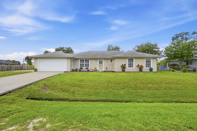 3 of 50 - 482 Se Galleon Lane, Port St. Lucie, FL