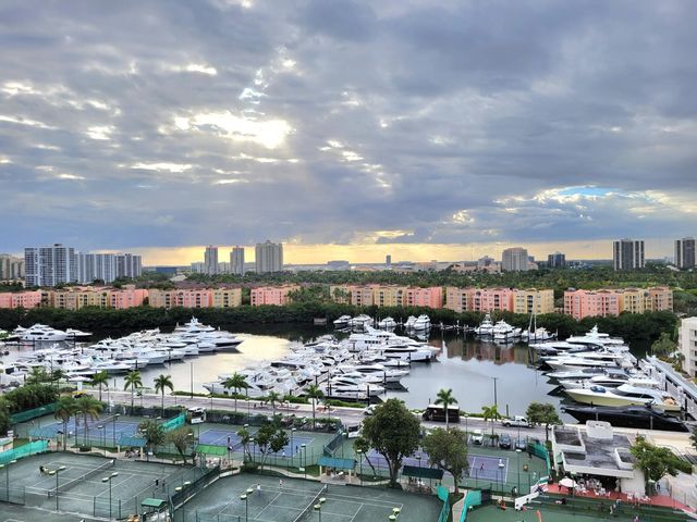 19707 Turnberry Way #14d, Aventura