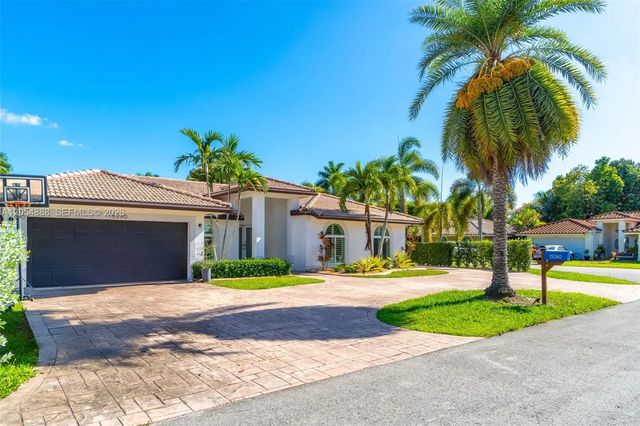 3 of 29 - 15260 Sw 143rd Street, Miami, FL
