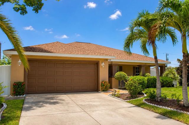 3 of 30 - 1206 Ne 5th Avenue, Cape Coral, FL