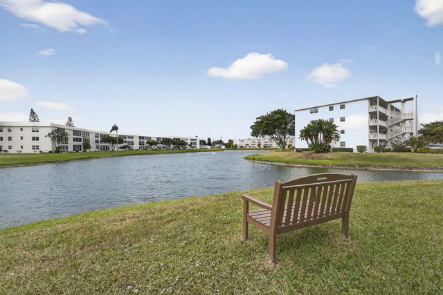330 Wellington G, West Palm Beach