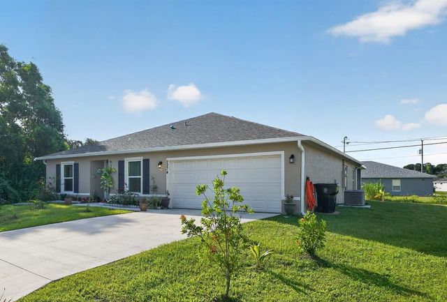 4 of 31 - 2274 Se Powell Court, Port St. Lucie, FL