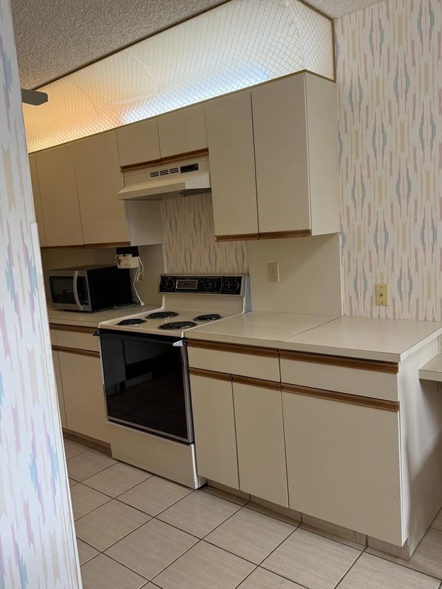 3 of 26 - 10107 Mangrove Drive, Boynton Beach, FL