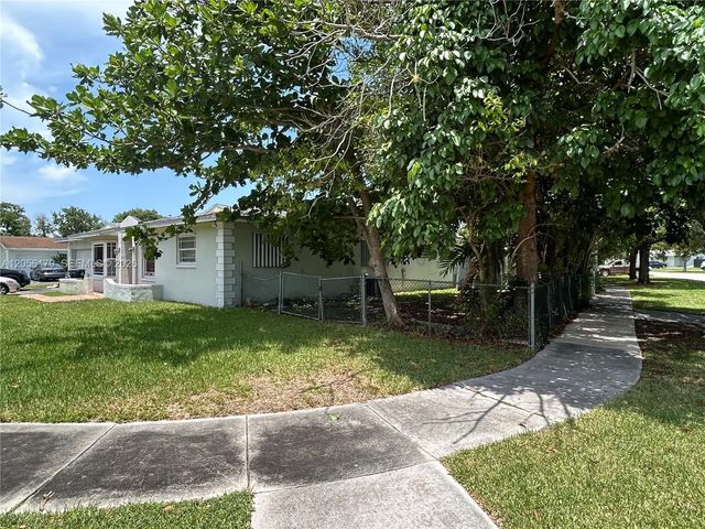 2 of 4 - N/A, Cutler Bay, FL