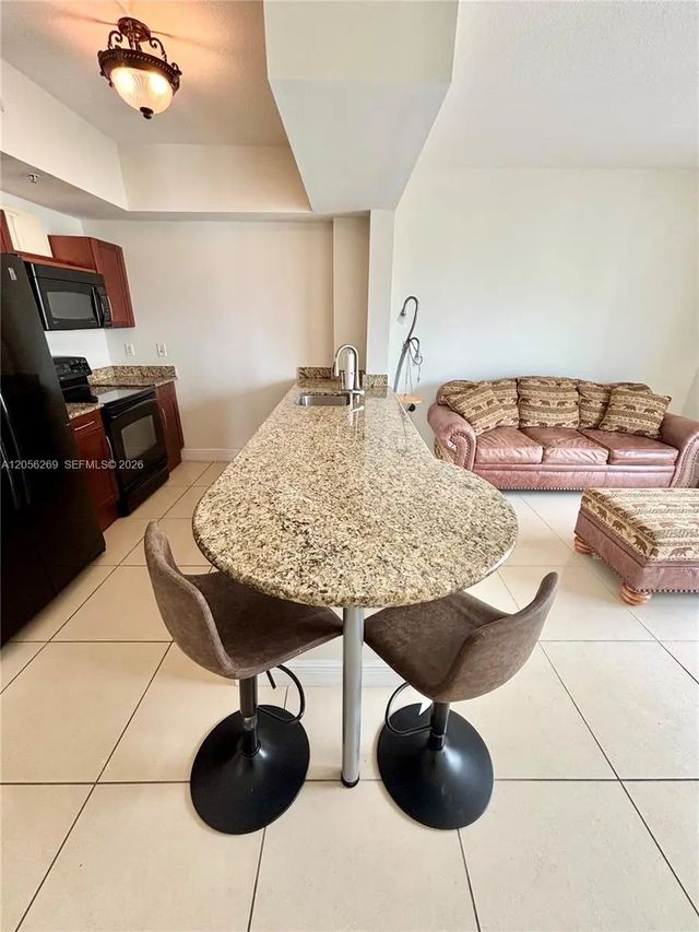 3 of 22 - 7290 Sw 90th Street #606, Miami, FL