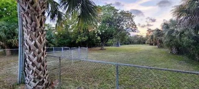 2 of 5 - 1099 N Haverhill Road, Haverhill, FL