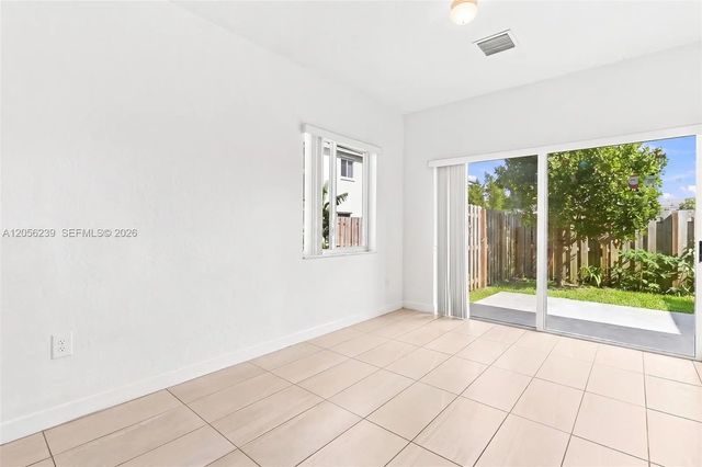 5 of 24 - 417 Nw 12th Place, Florida City, FL