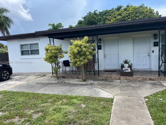 695 697 Curtiss Drive, Opa-Locka