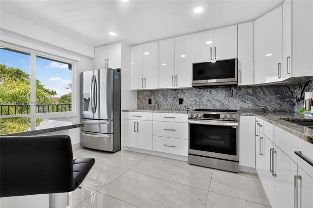1501 Sw 134th Way #403d, Pembroke Pines