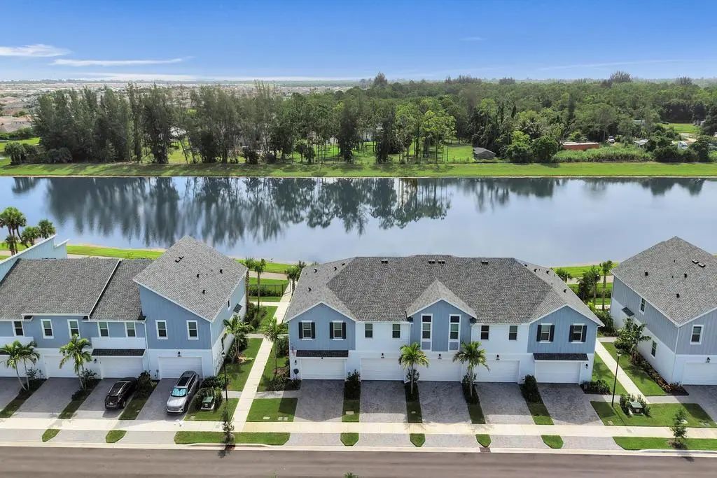 4508 Longwood Lake Square, Westlake