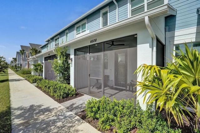 2 of 53 - 4508 Longwood Lake Square, Westlake, FL