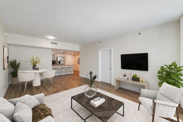 2 of 26 - 950 Brickell Bay Drive #1905, Miami, FL