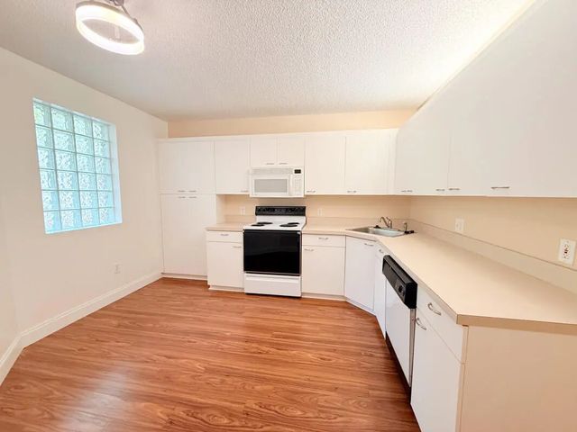 5 of 12 - 4300 Nw 30th Street #343, Coconut Creek, FL