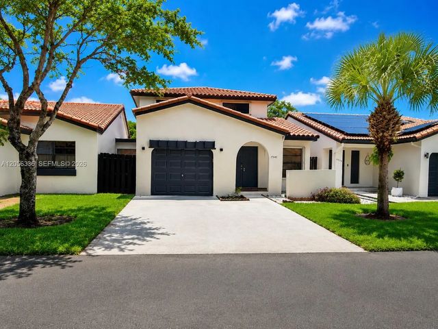 17343 Nw 66th Place, Hialeah
