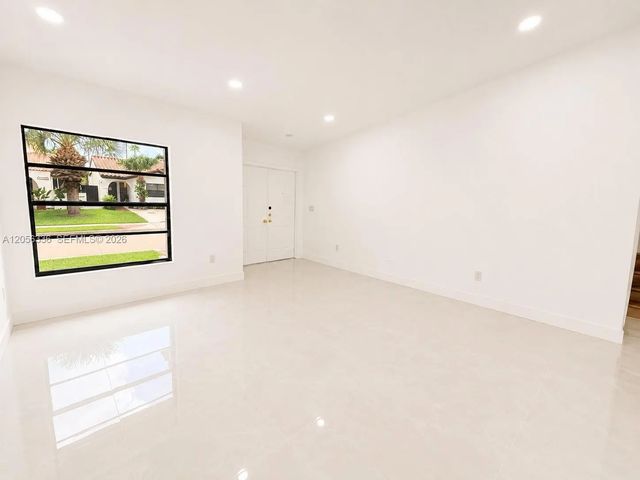 4 of 20 - 17343 Nw 66th Place, Hialeah, FL