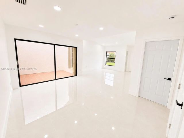 5 of 20 - 17343 Nw 66th Place, Hialeah, FL