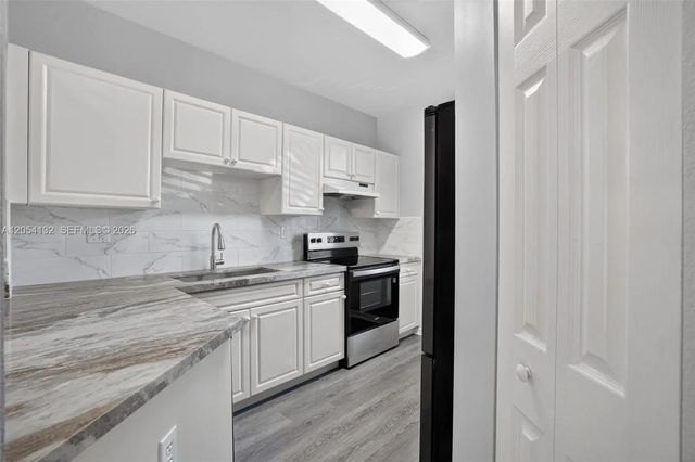 2 of 41 - 751 Se 2nd Street, Homestead, FL