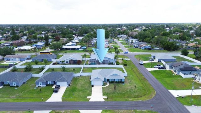 2 of 42 - 1220 Se Navajo Lane, Port St. Lucie, FL