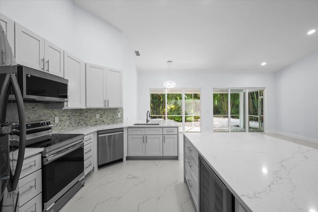 2 of 67 - 4521 Carlton Golf Drive, Lake Worth, FL