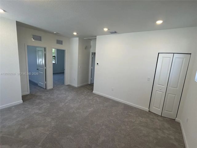 4 of 15 - 3000 Park Place, Dania Beach, FL