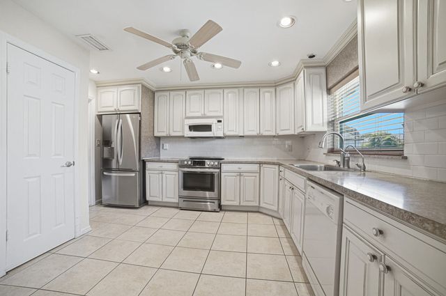 5 of 31 - 4843 Greentree Lane #b, Boynton Beach, FL