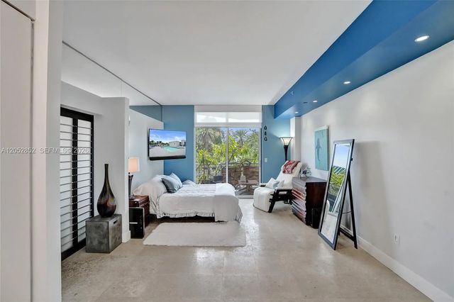 3 of 62 - 2001 Meridian Avenue #308, Miami Beach, FL