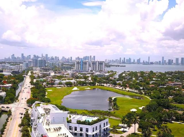 4 of 62 - 2001 Meridian Avenue #308, Miami Beach, FL
