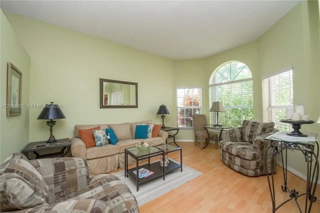 4 of 30 - 460 Se 24th Drive, Homestead, FL
