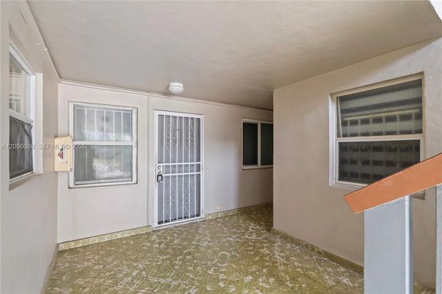 2 of 17 - 1250 W 26th Place #108, Hialeah, FL