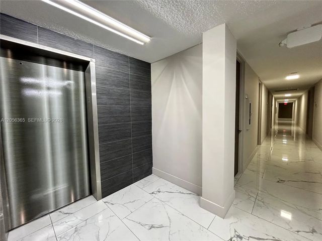 5 of 23 - 4121 Nw 5th Street, Plantation, FL