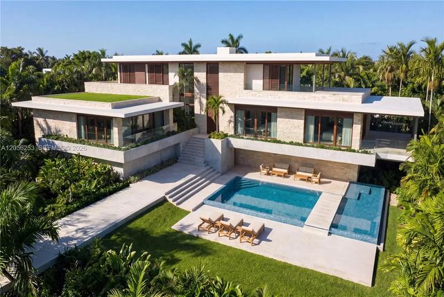 3400 S Moorings Way, Miami