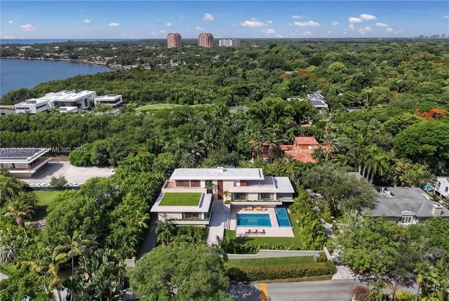 3 of 4 - 3400 S Moorings Way, Miami, FL