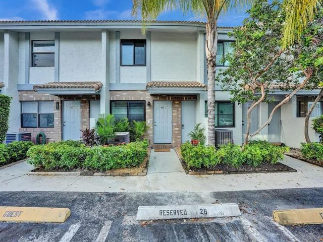 9845 Riverside Drive #8-28, Coral Springs