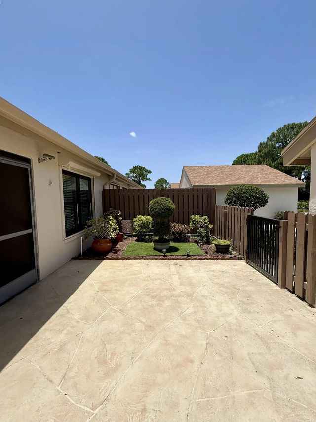 4 of 21 - 2054 Sw Silver Pine Way #123-b, Palm City, FL