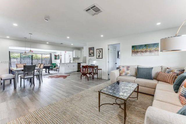 2 of 23 - 600 N 66th Terrace, Hollywood, FL