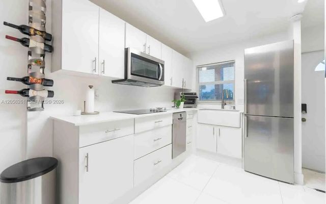 2 of 60 - 2931 E Sunrise Lakes Drive #109, Sunrise, FL