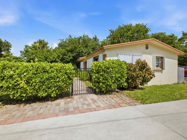 2 of 23 - 4626 Schall Road, Schall Circle, FL